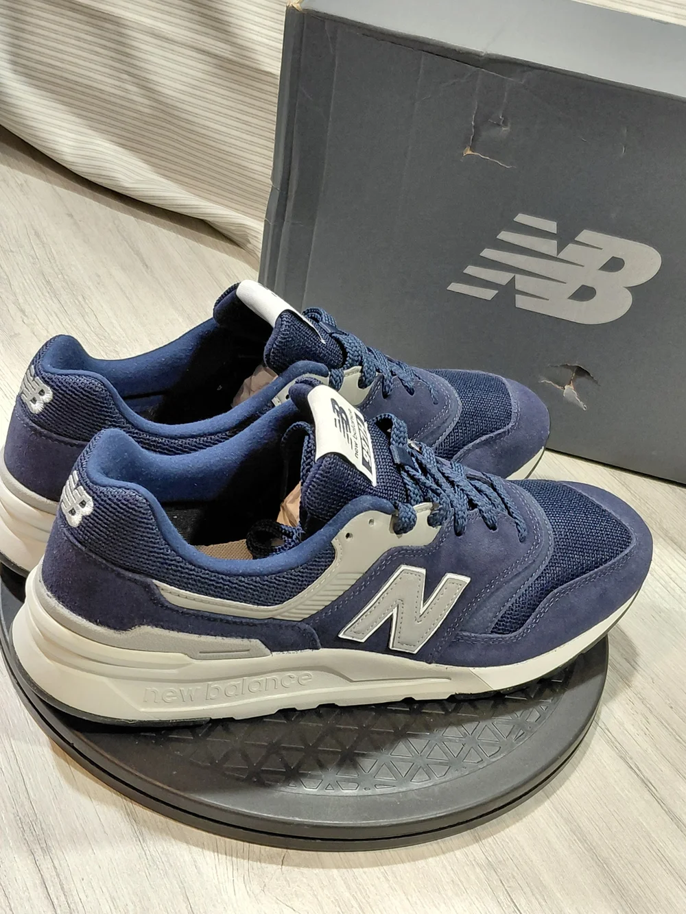 New Balance 997H Men's Navy/Grey Athletic Sneakers Suede & Mesh Upper SIZE 11
